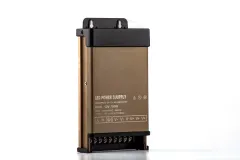 Dinamo Light Yağmur Korumalı Adaptör 700W