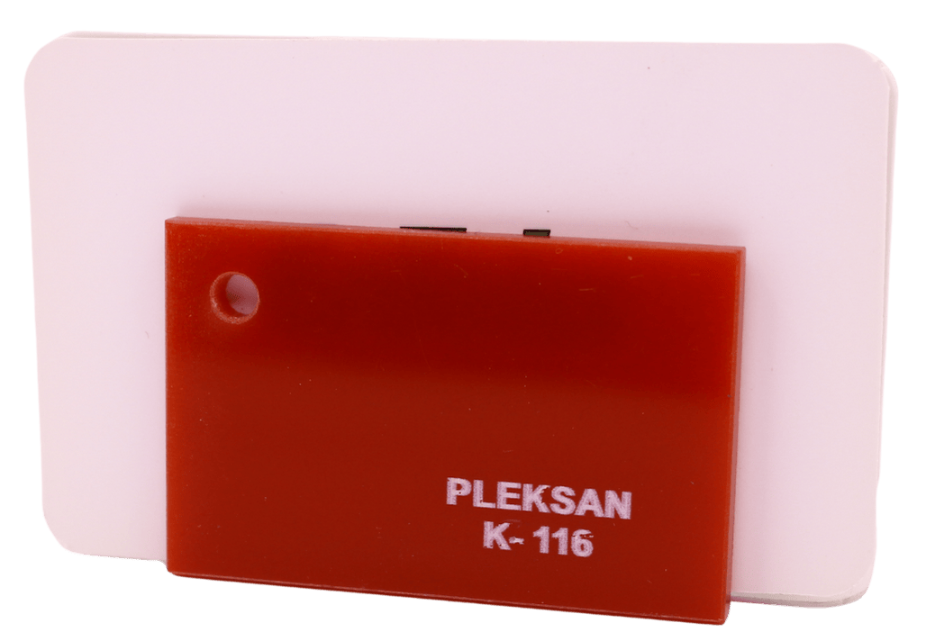 Pleksan Kırmızı Pleksi (K-116) 2,8 mm 135x200 cm