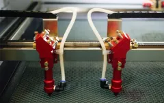 Co2 Lazer Kesim Makinesi Çift Kafa 100x80 CM Kesim Alanı 100-120W